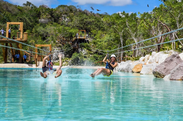 Hoyo Azul & Scape Park